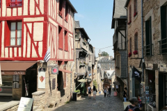7-pm-Dinan